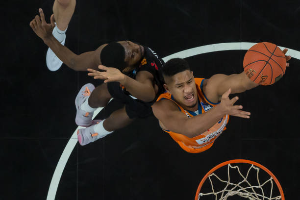 在对方发动 在对方发动