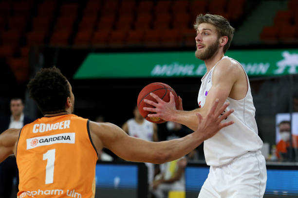 员在比赛中 员在比赛中