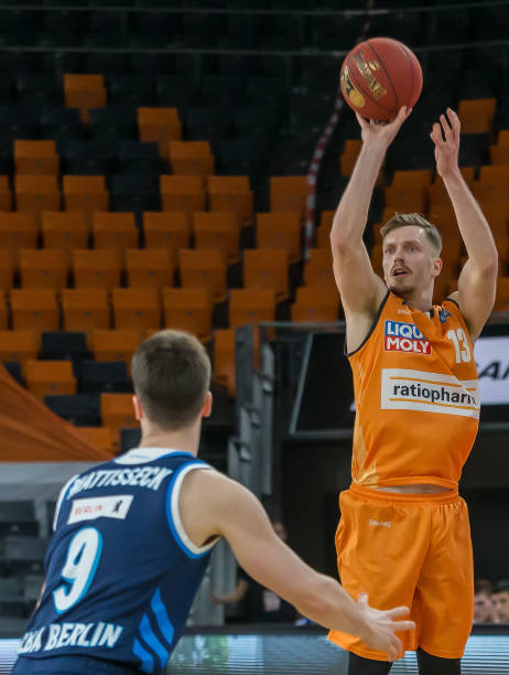 也让我们看 也让我们看